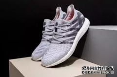 一双很酷的跑鞋背后 有一个更加炫