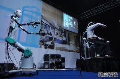 美军拨款700万美元打造人脑控制机